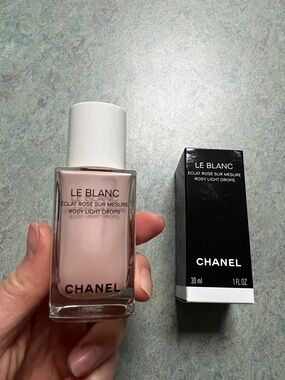 CHANEL Le Blanc Rosy Light Drops